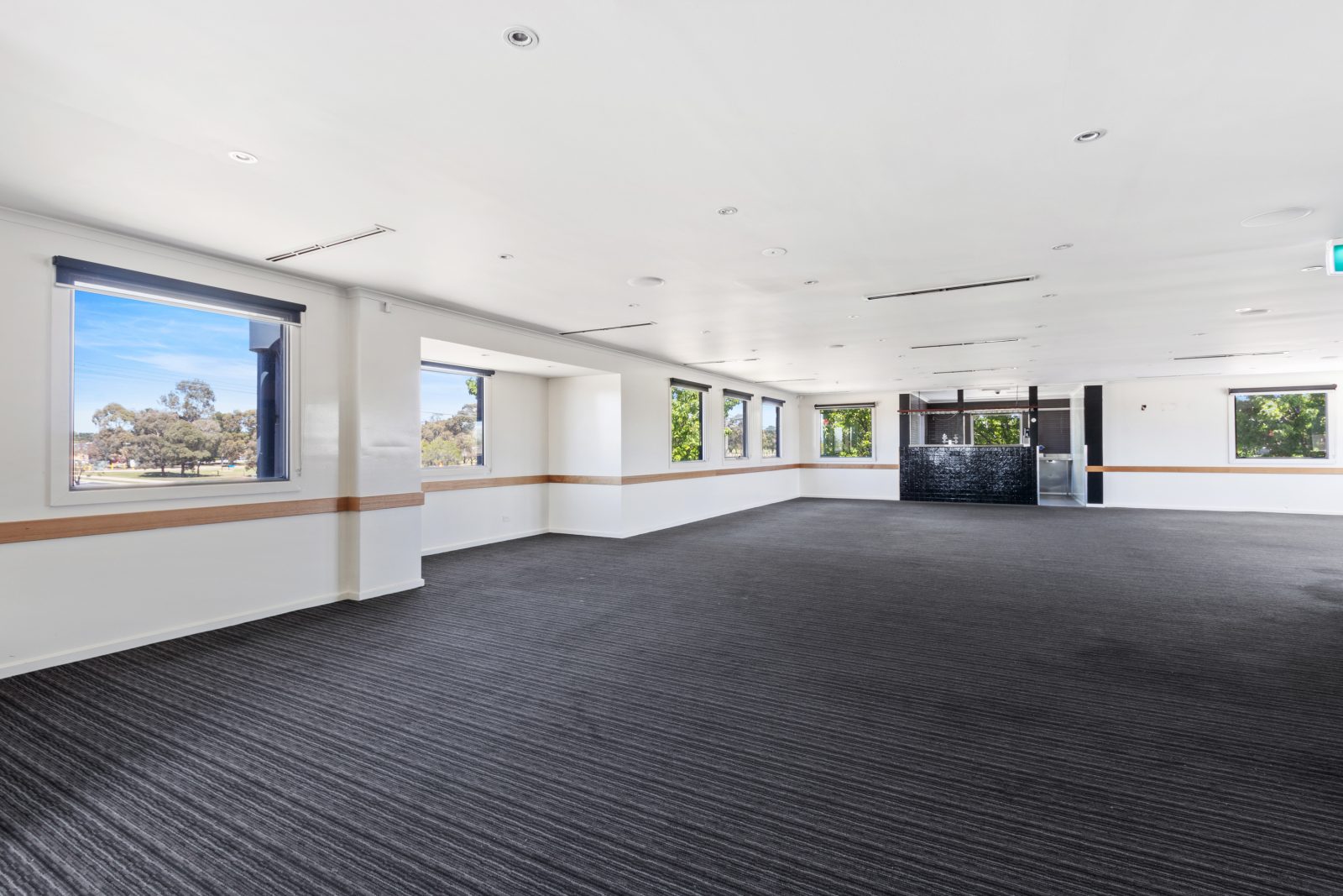 034 Open2view ID849339 254 craigieburn