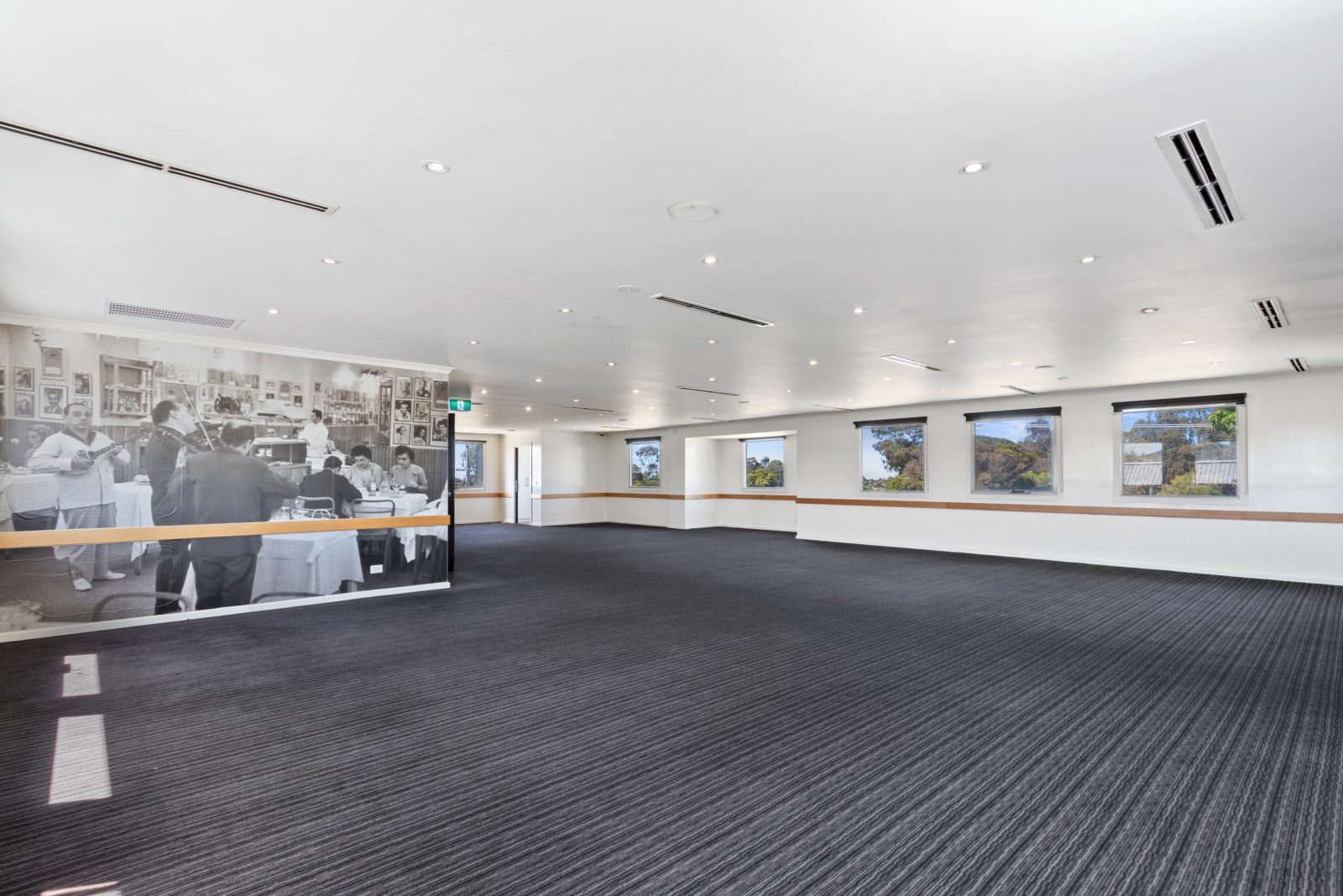 038 Open2view ID849339 254 craigieburn