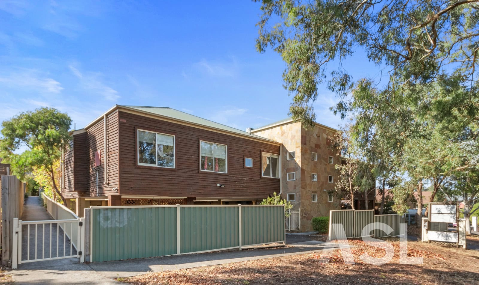 017 Open2view ID876395 1120 Main Road Eltham