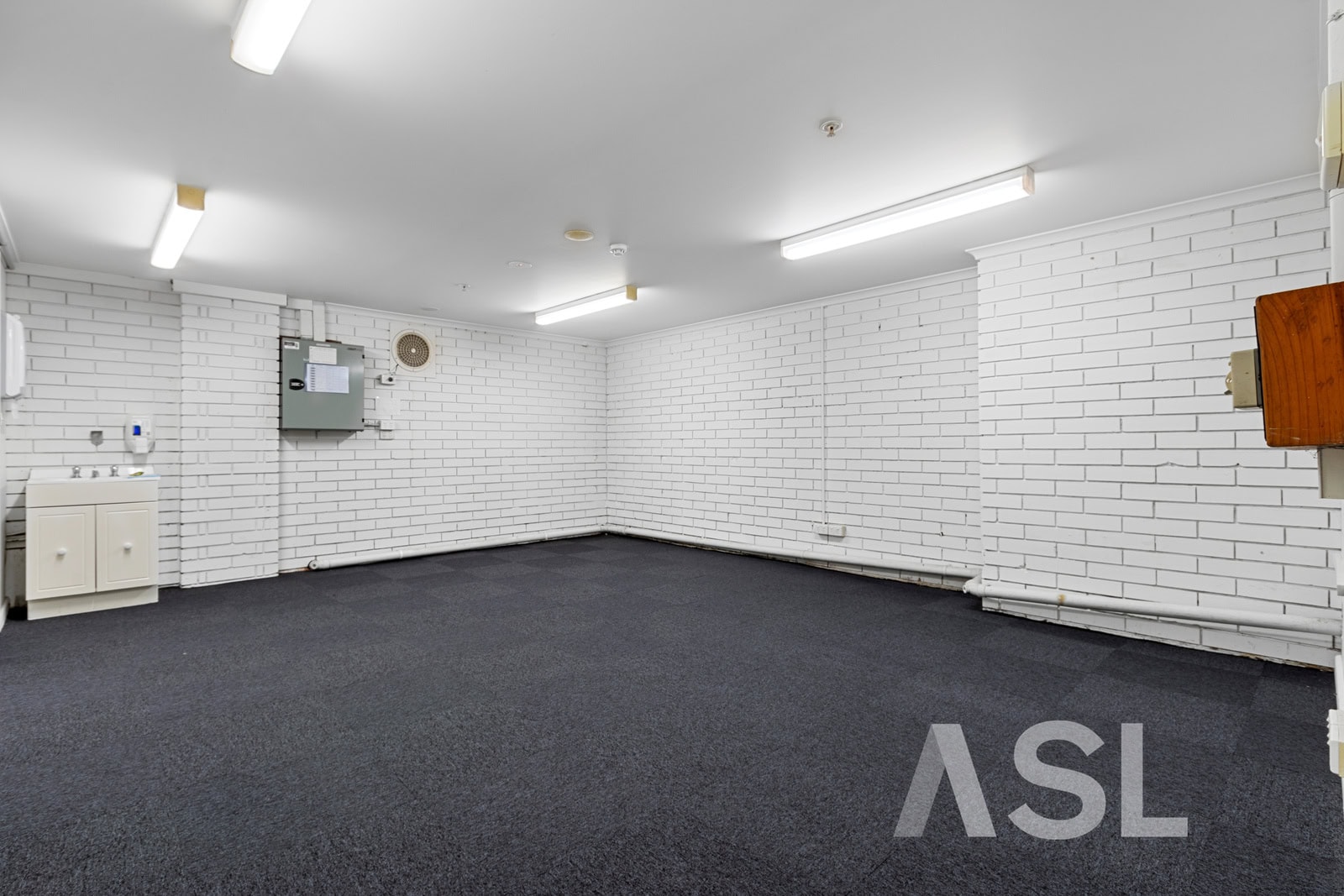 031 Open2view ID876395 1120 Main Road Eltham