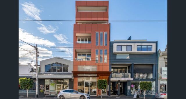 Penthouse Living on Lygon Location Photo