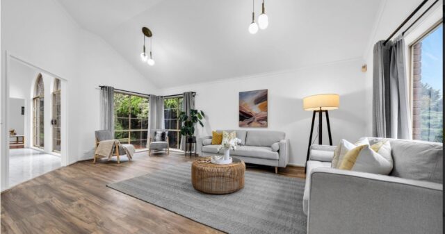 6 Months Lease Only 4-Bedroom Family Home in Narre Warren South Location Photo