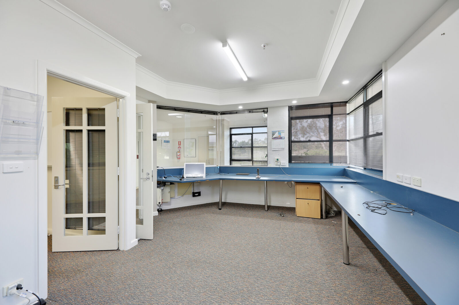 WEB_59-91PhillipParadeChurchill_008