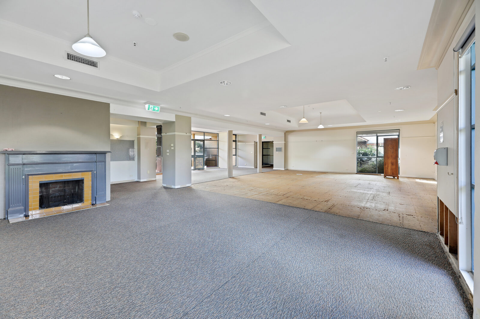 WEB_59-91PhillipParadeChurchill_009