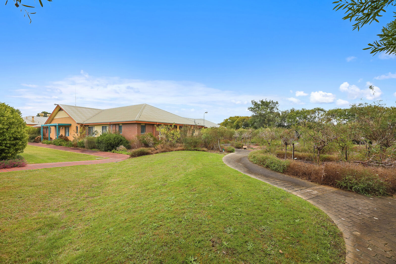 WEB_59-91PhillipParadeChurchill_033