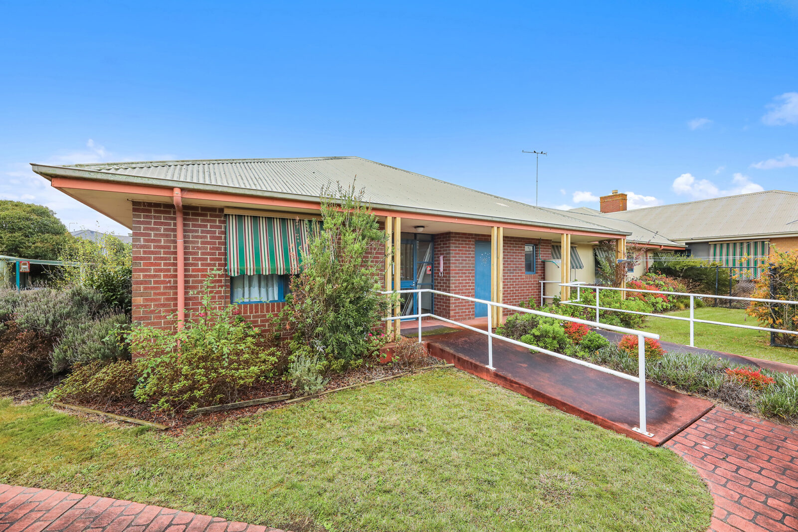 WEB_59-91PhillipParadeChurchill_040