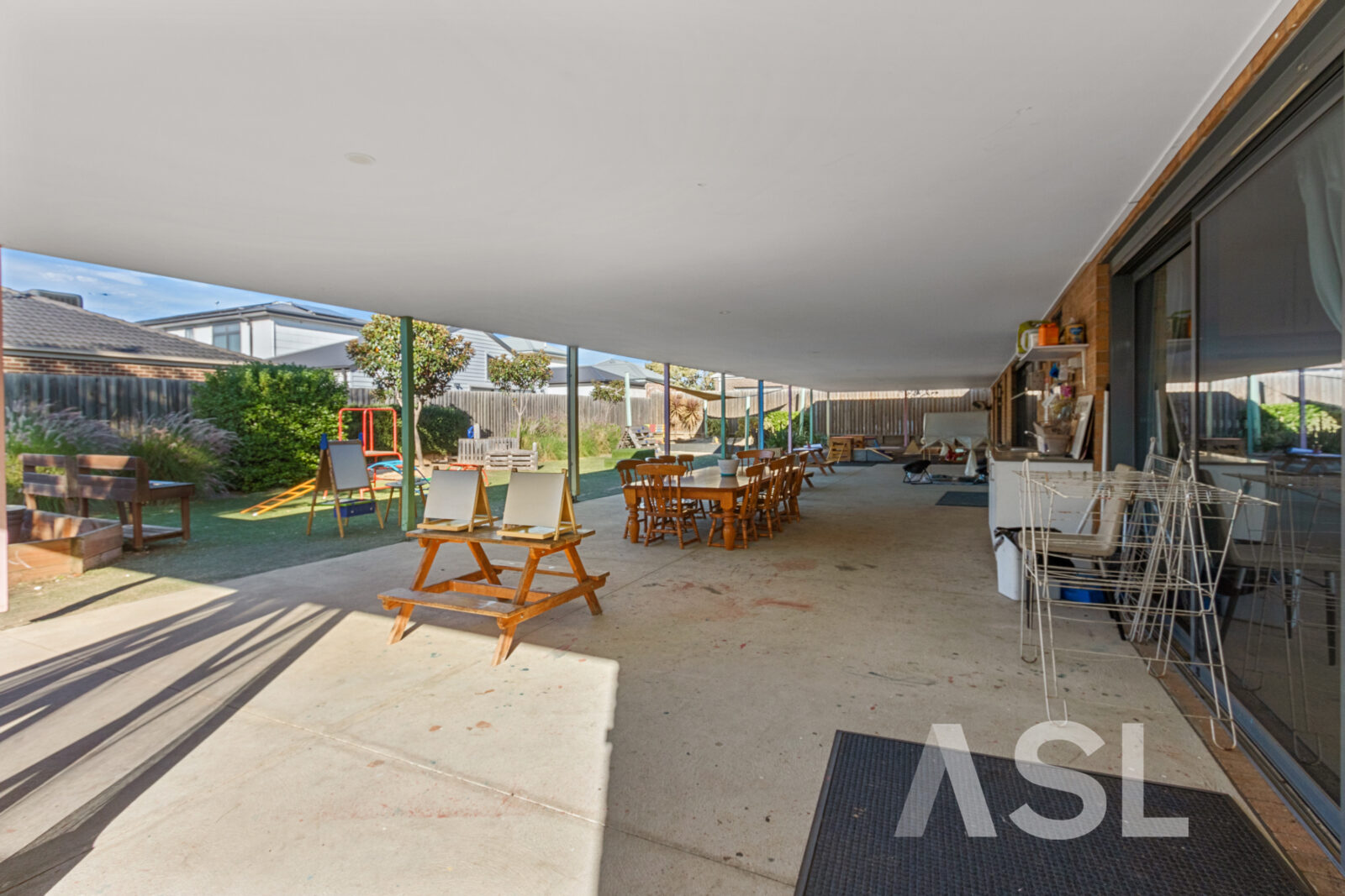 023_Open2view_ID946076-Geelong_Road