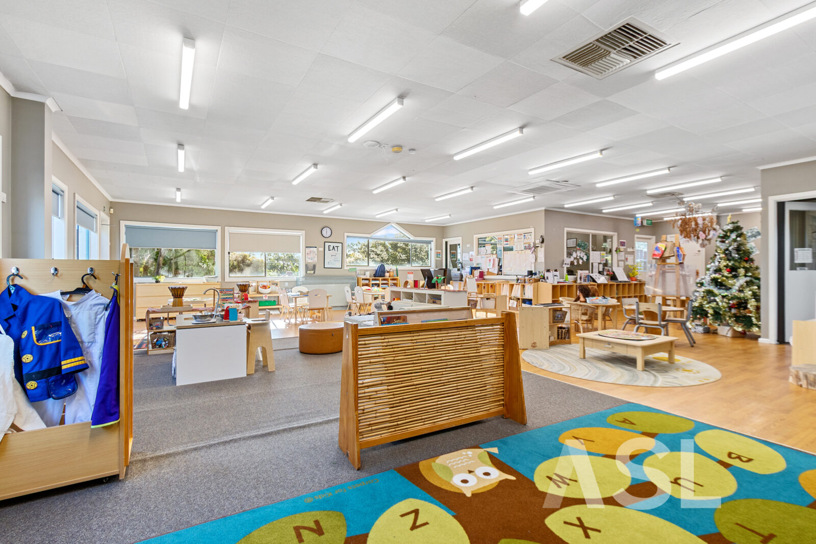 024_Open2view_ID984396-736_-_738_Heatherton_Road