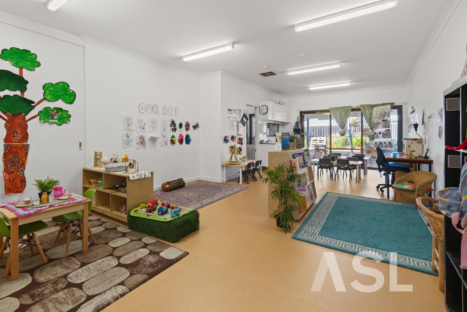 027_Open2view_ID946076-Geelong_Road