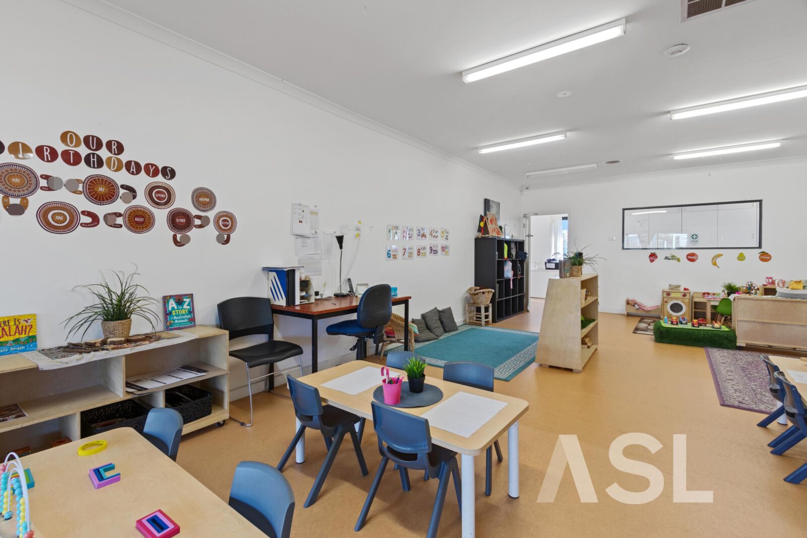 028_Open2view_ID946076-Geelong_Road