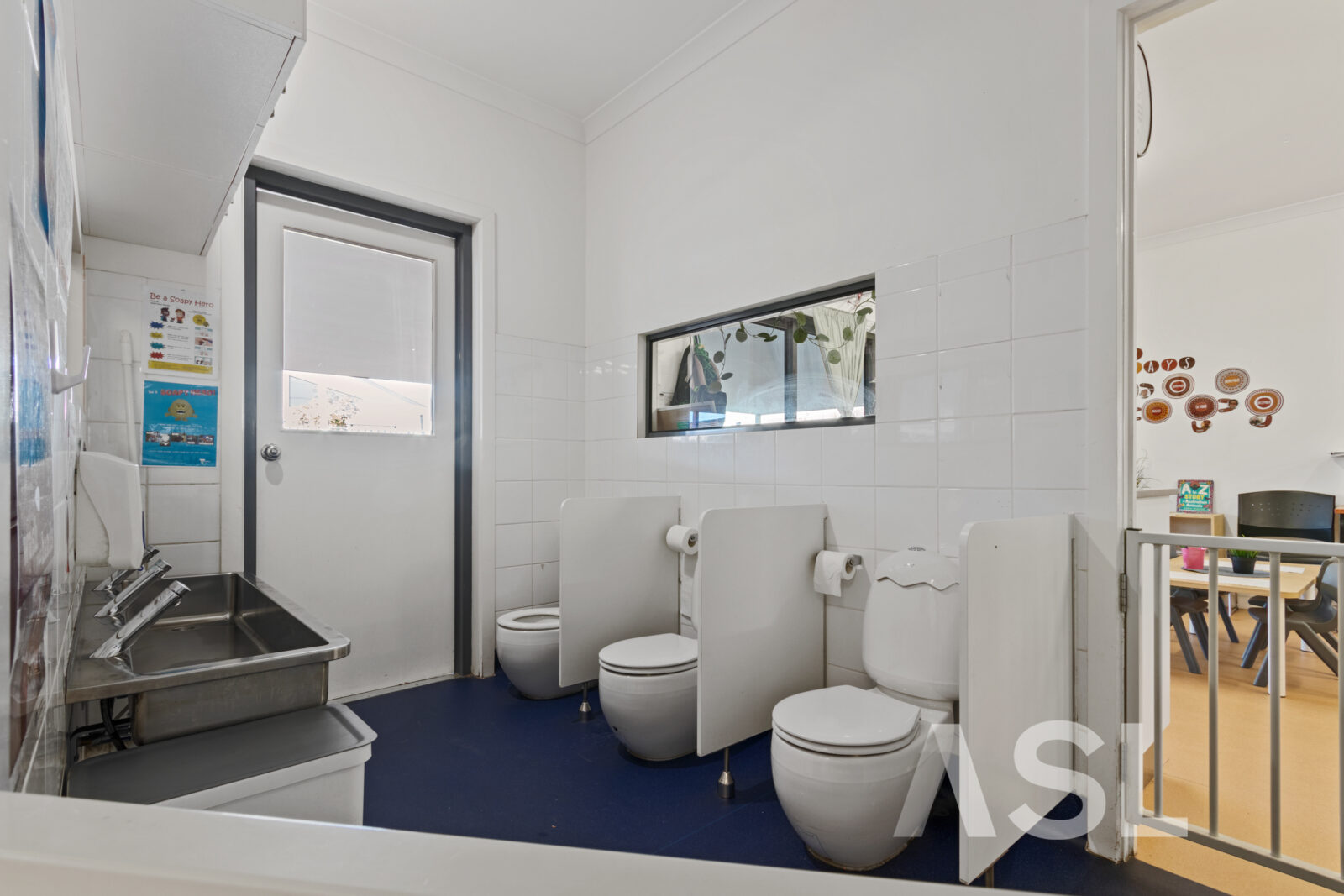 029_Open2view_ID946076-Geelong_Road