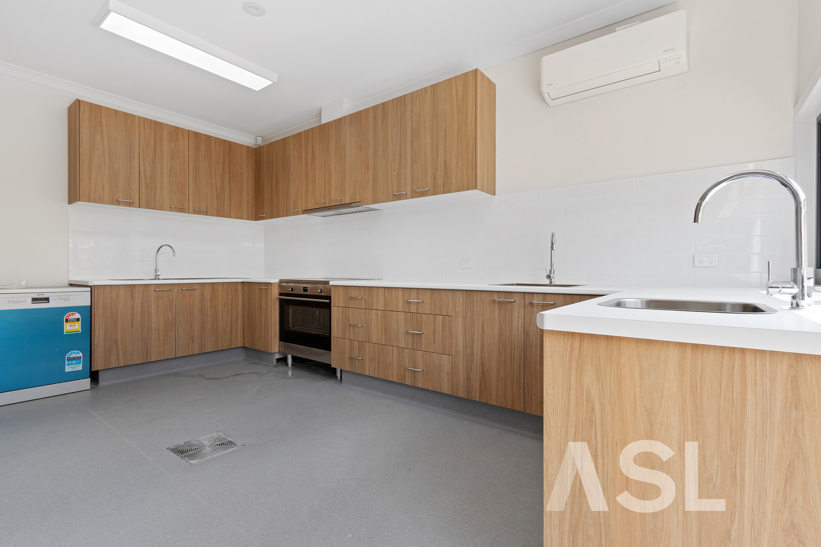 031_Open2view_ID994214-144_Wollahra_Rise