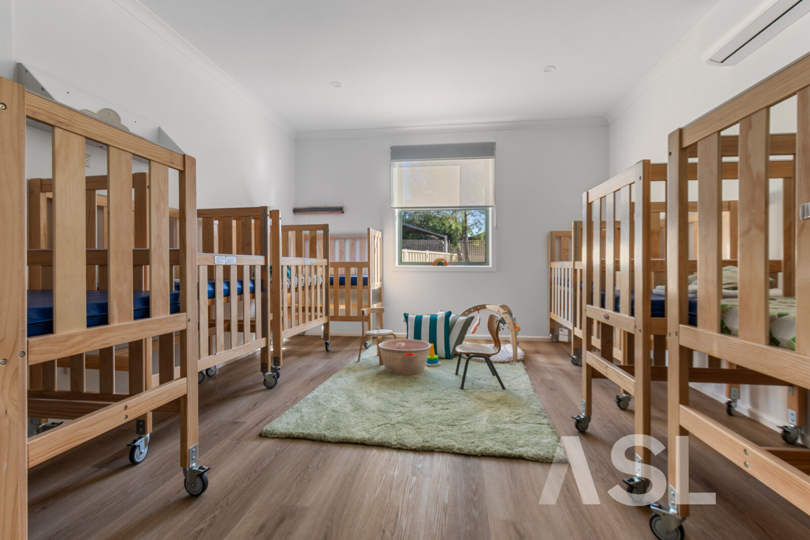 033_Open2view_ID984398-Albert_Avenue