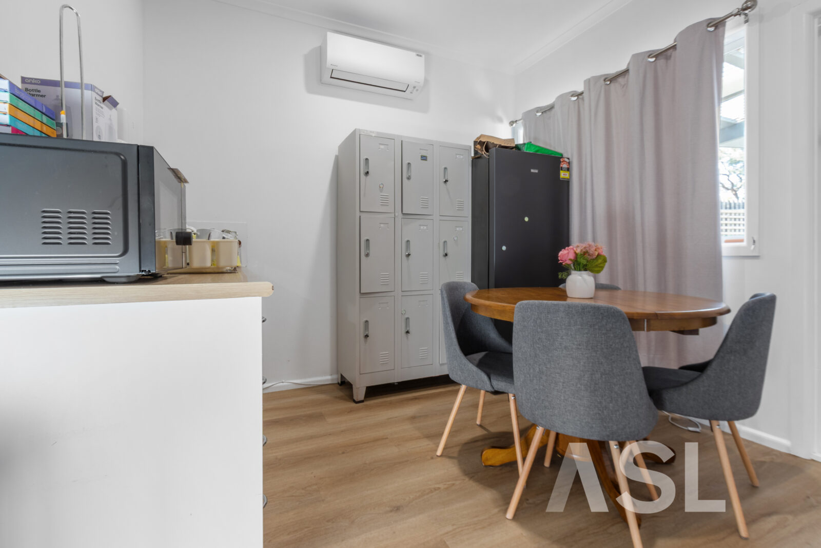 035_Open2view_ID984398-Albert_Avenue